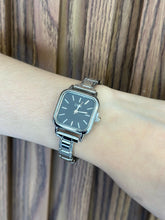 Cargar imagen en el visor de la galería, Pulsera/Reloj tipo italiana #52
