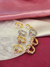 Cargar imagen en el visor de la galería, Aretes zirconia corazon superior #17
