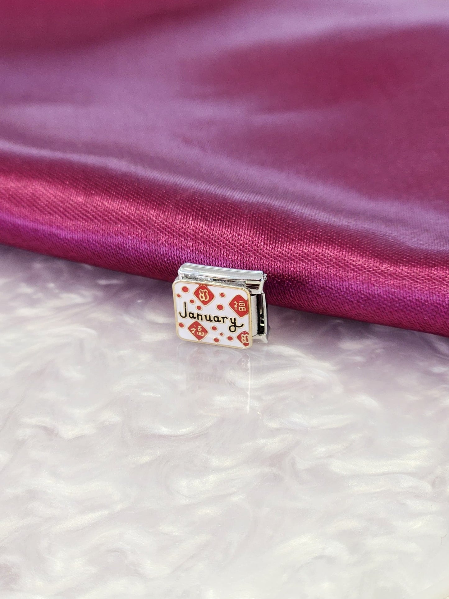 Charm Enero #16