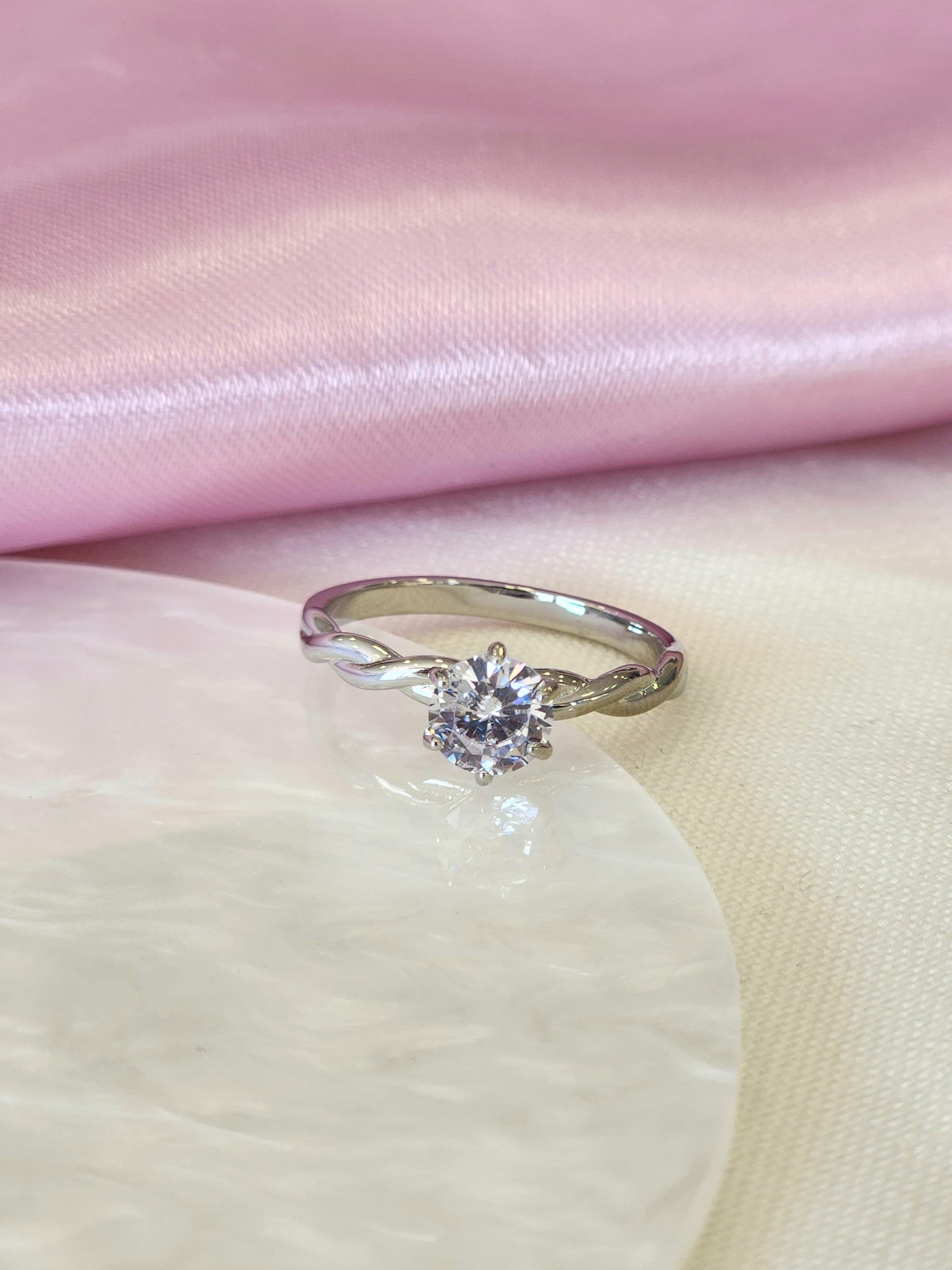 Anillo plateado compromiso trenzado zirconia #161