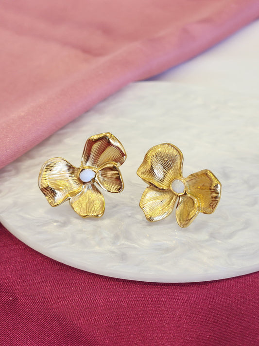 Aretes flor 4 petalos irregulares centro blanco #C115