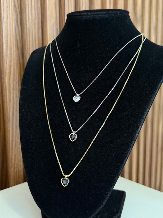 Collar corazon negro #5.1