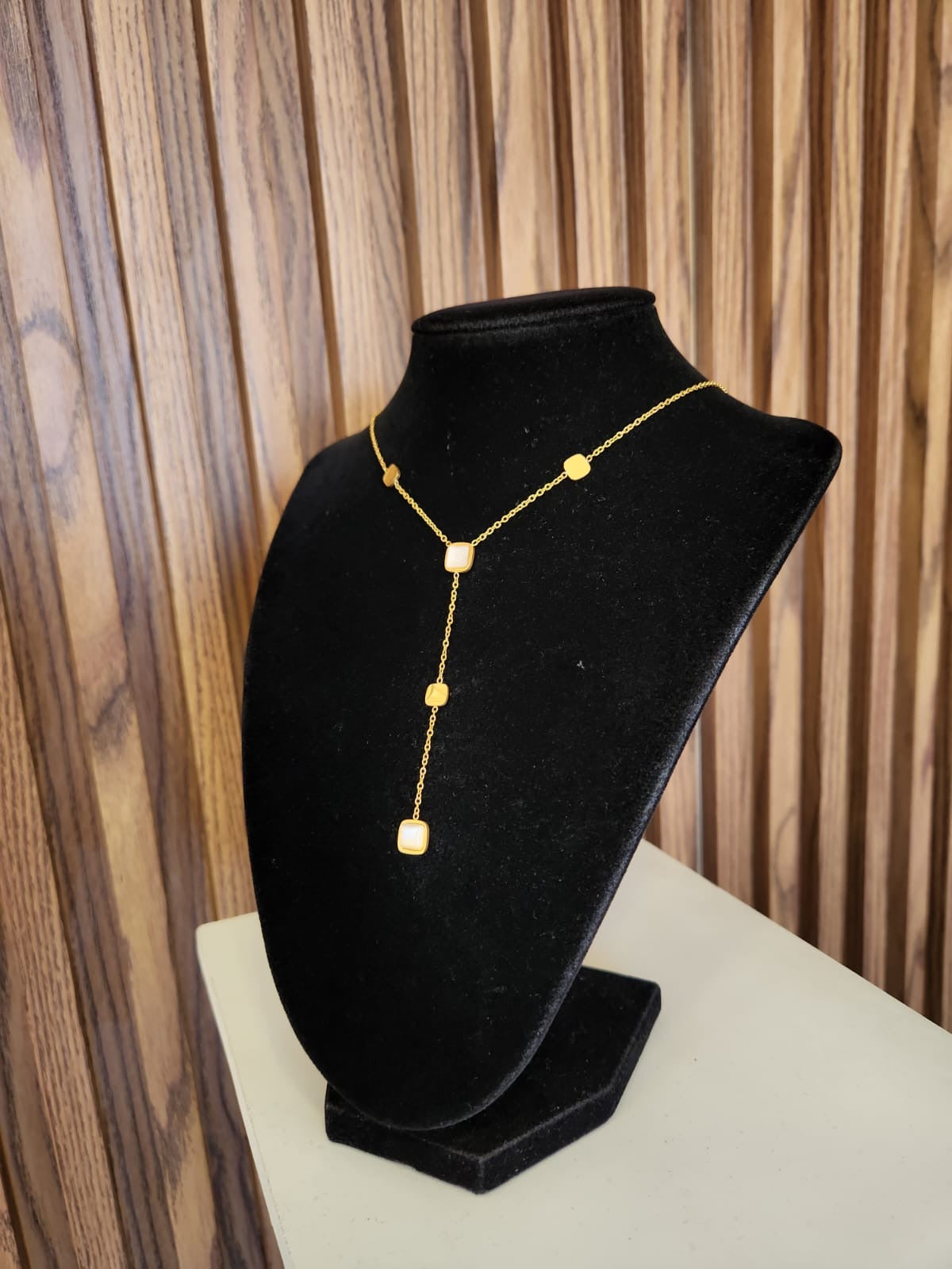 Collar colgante cuadrado madre perla #F21
