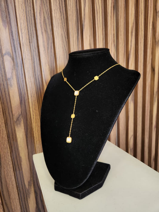 Collar colgante cuadrado madre perla #F21