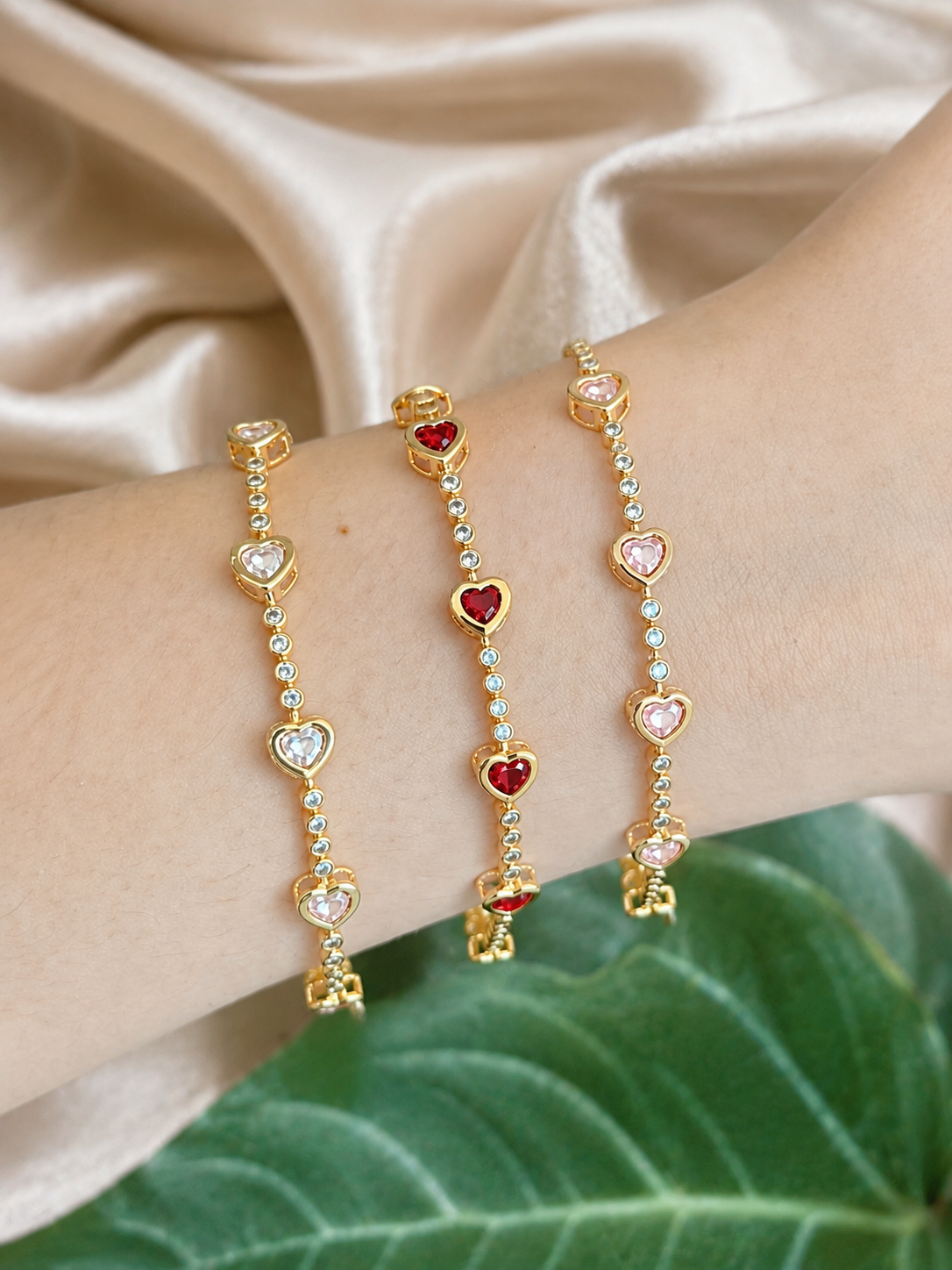 Pulsera corazones rosas consecutivos zirconia #K25