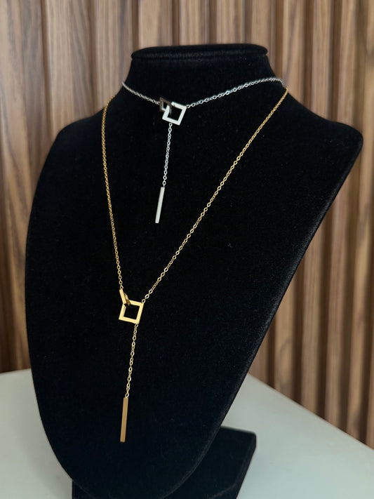 Collar doble cuadro hueco entrelazado # G38.1