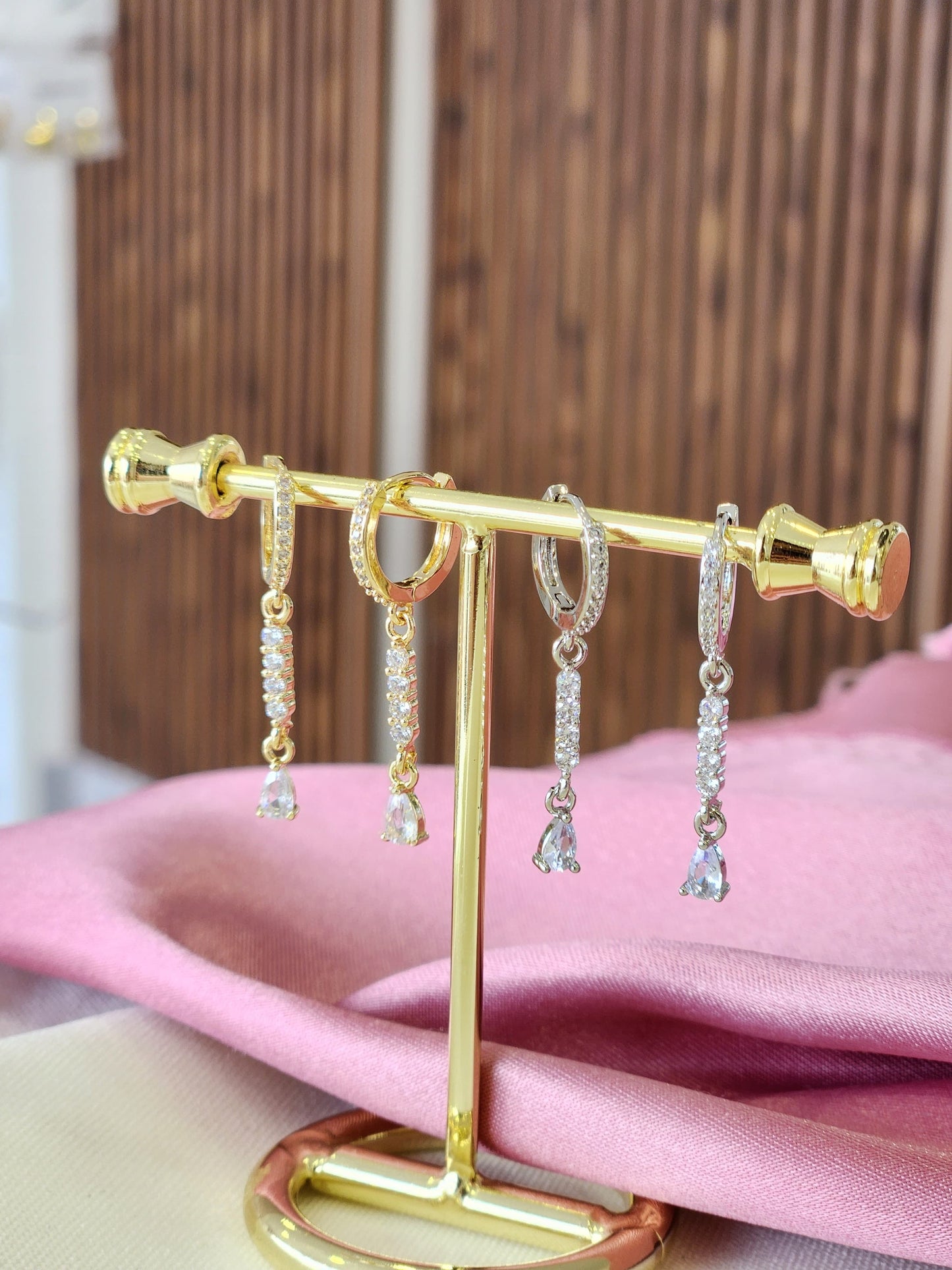 Aretes tira con gotita colgante #C194