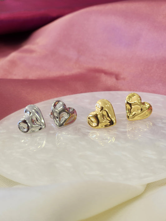 Aretes corazon solido chico hundido  #G33