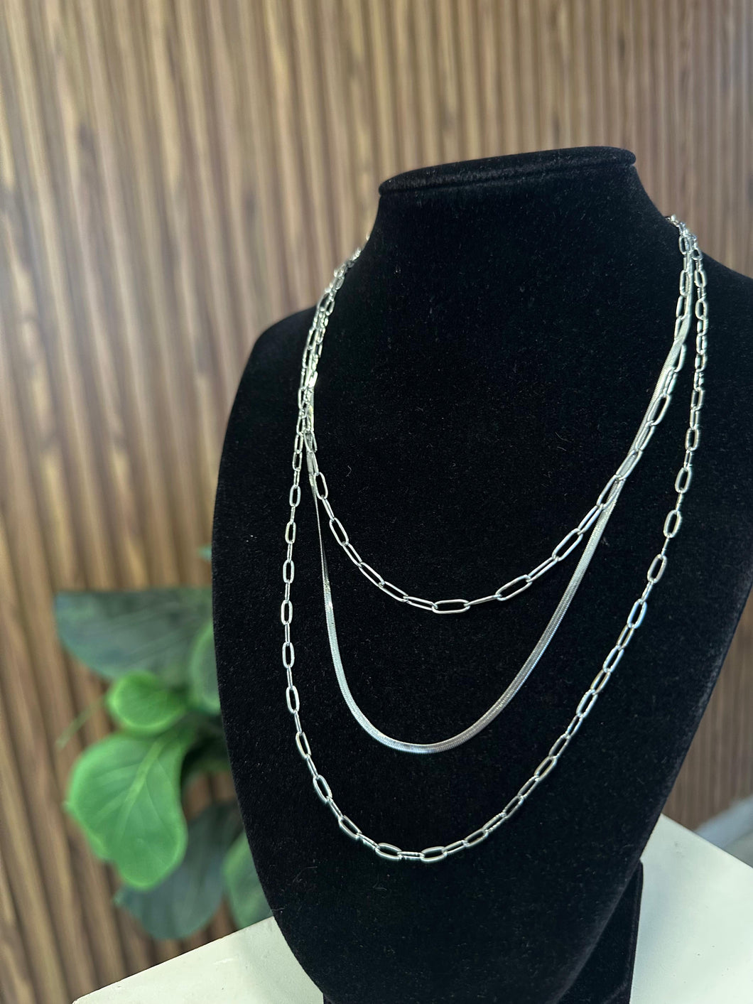 Collar plateado triple eslabones delgados y plana #G8