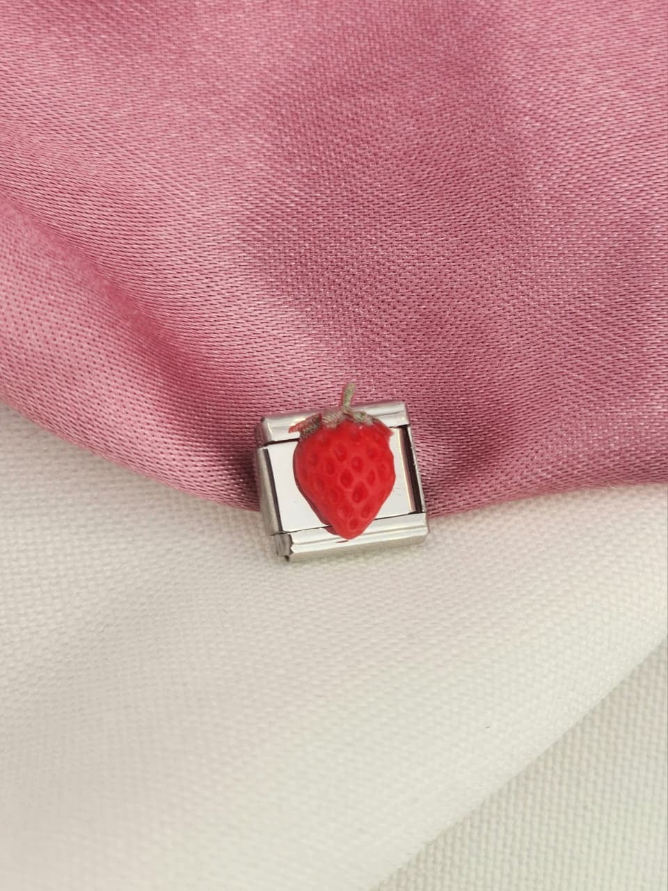 Charm fresa sencilla #12