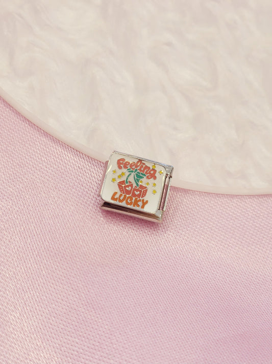 Charm feeling lucky #7