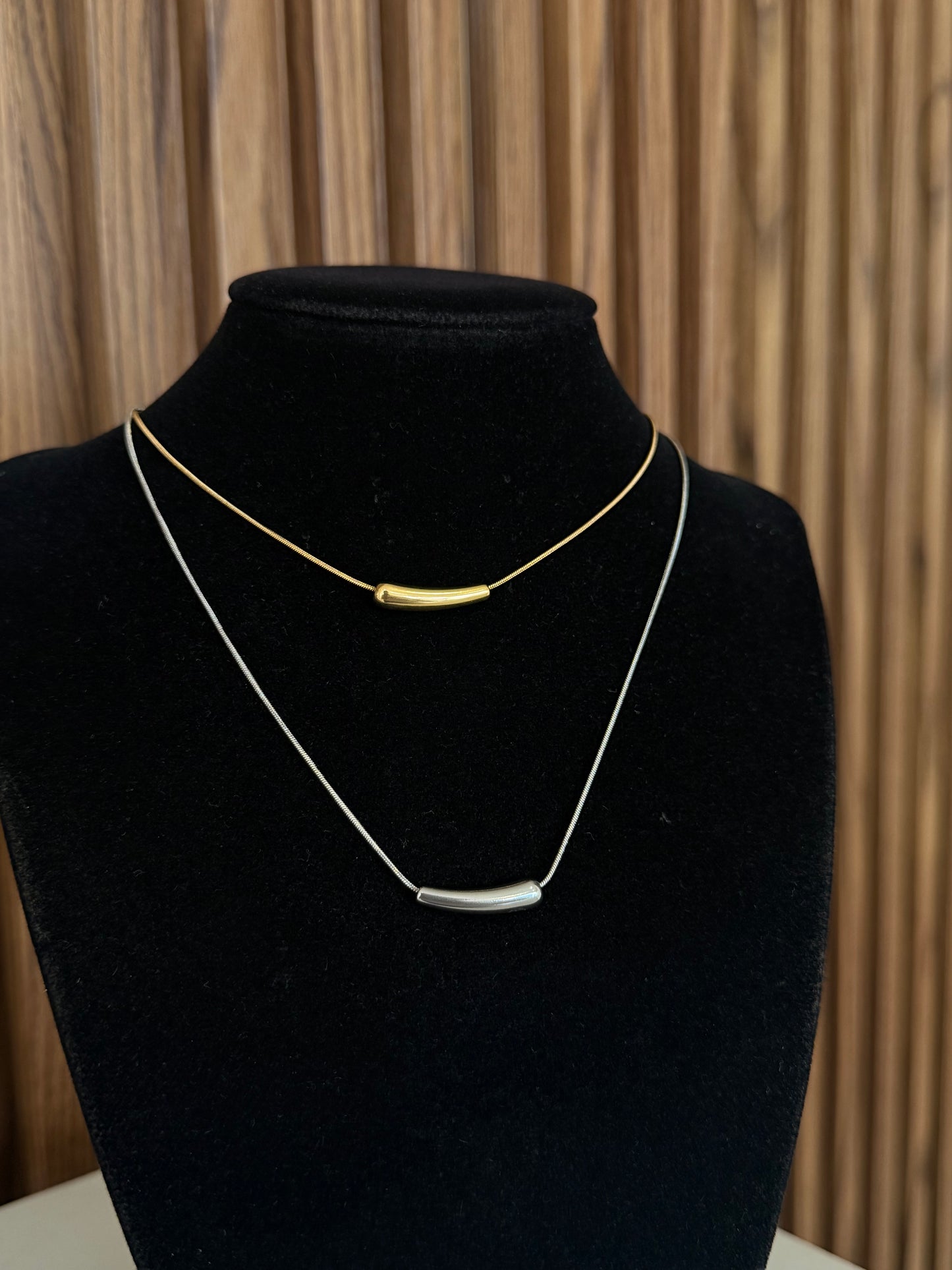 Collar dorado alargado #B0.3