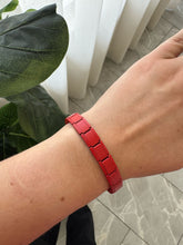 Cargar imagen en el visor de la galería, Pulsera roja italiana #2
