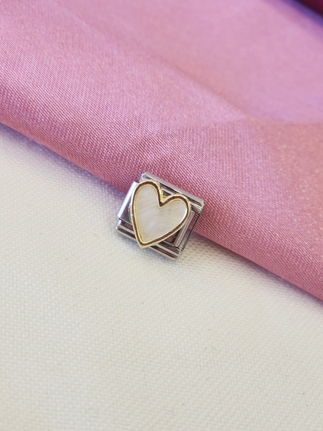 Charm corazon blanco