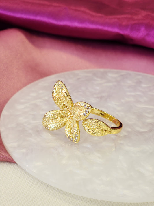 Anillo flor de primavera