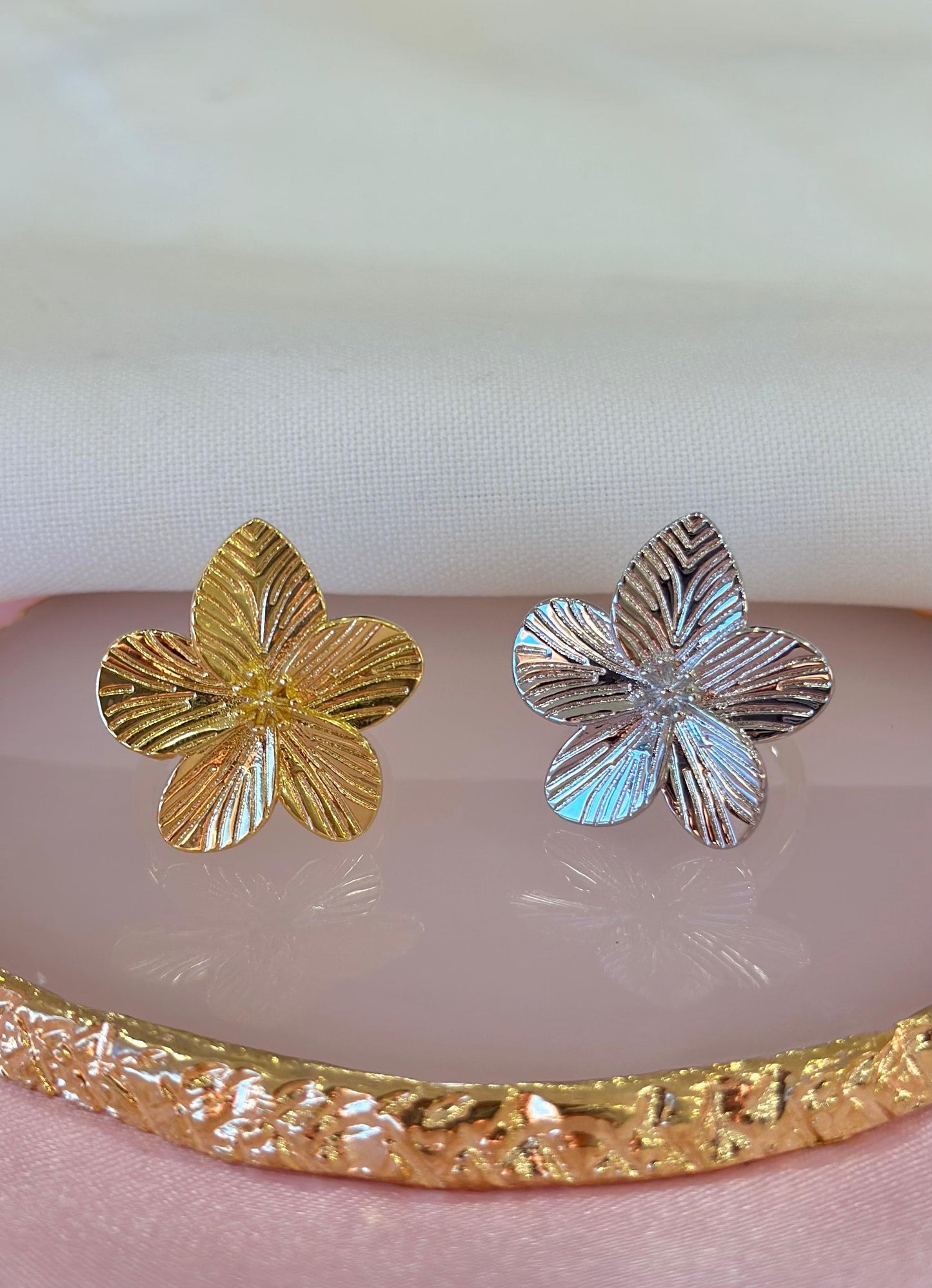 Anillo flor rayas #K18.1