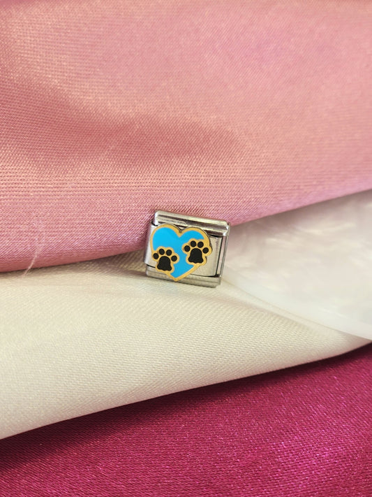 Charm huellas perro corazon azul 13