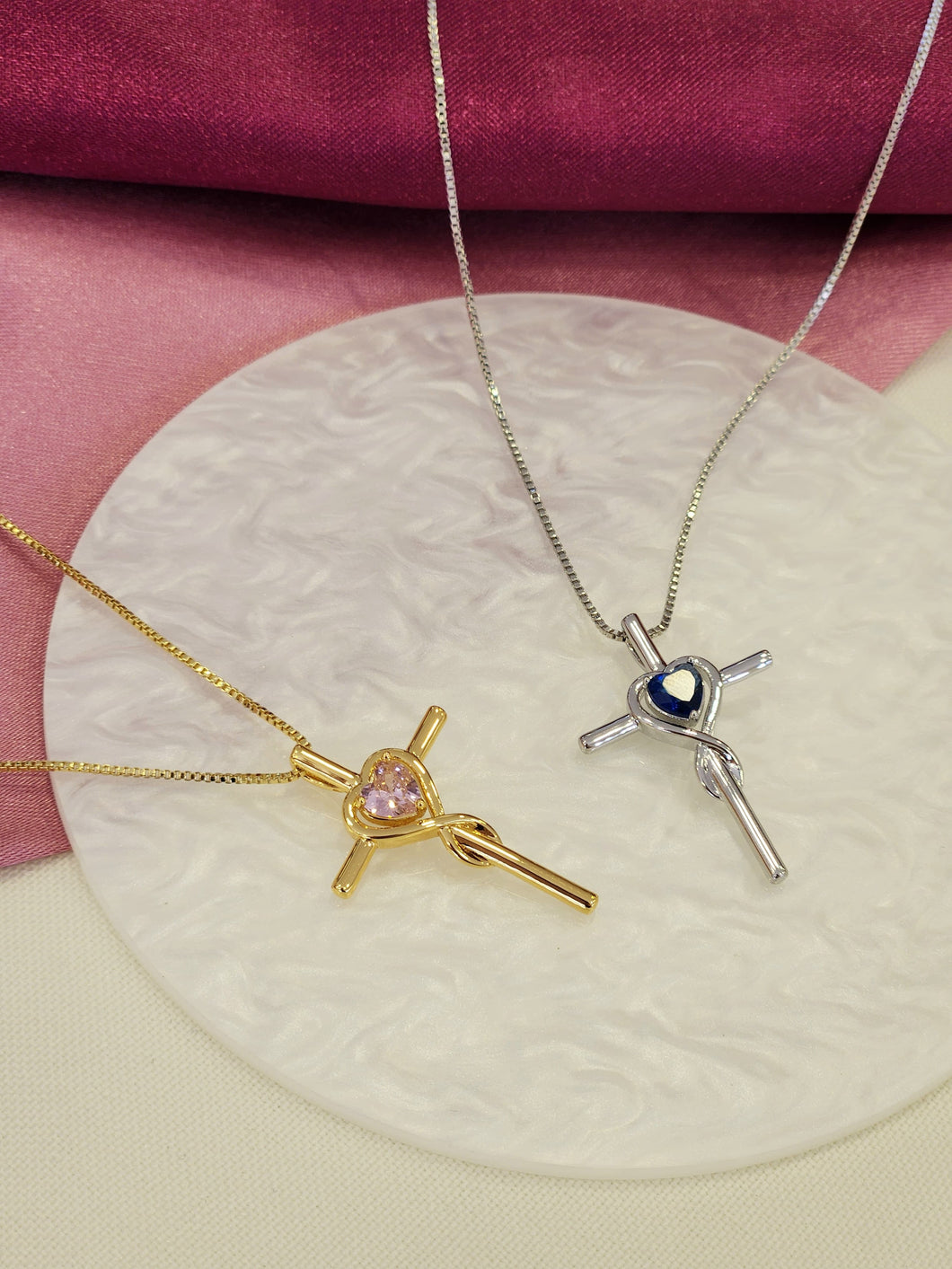 Collar cruz y corazon #C