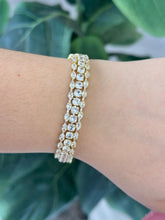 Cargar imagen en el visor de la galería, Pulsera dorada triple zirconia cristal #C124
