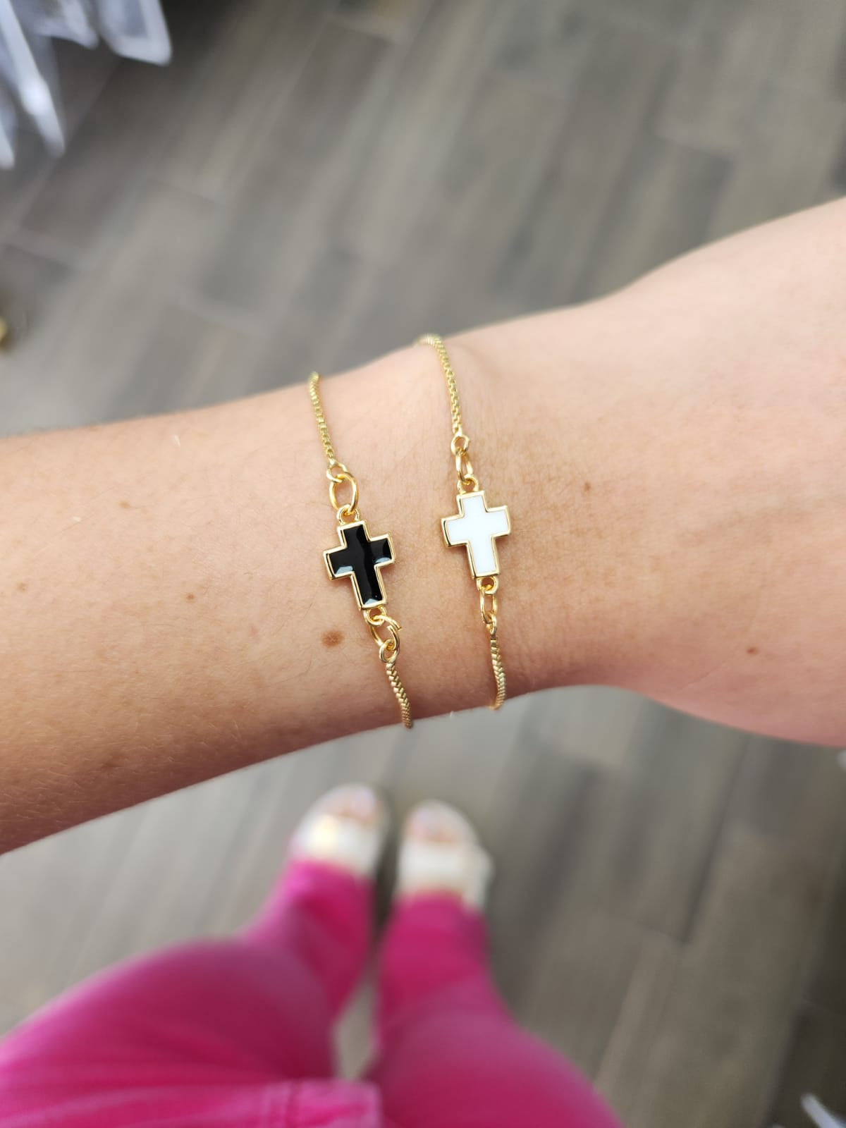 Pulsera cruz negra/blanca #S