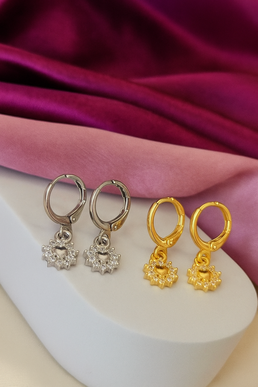 Aretes corazon con petalos #C136