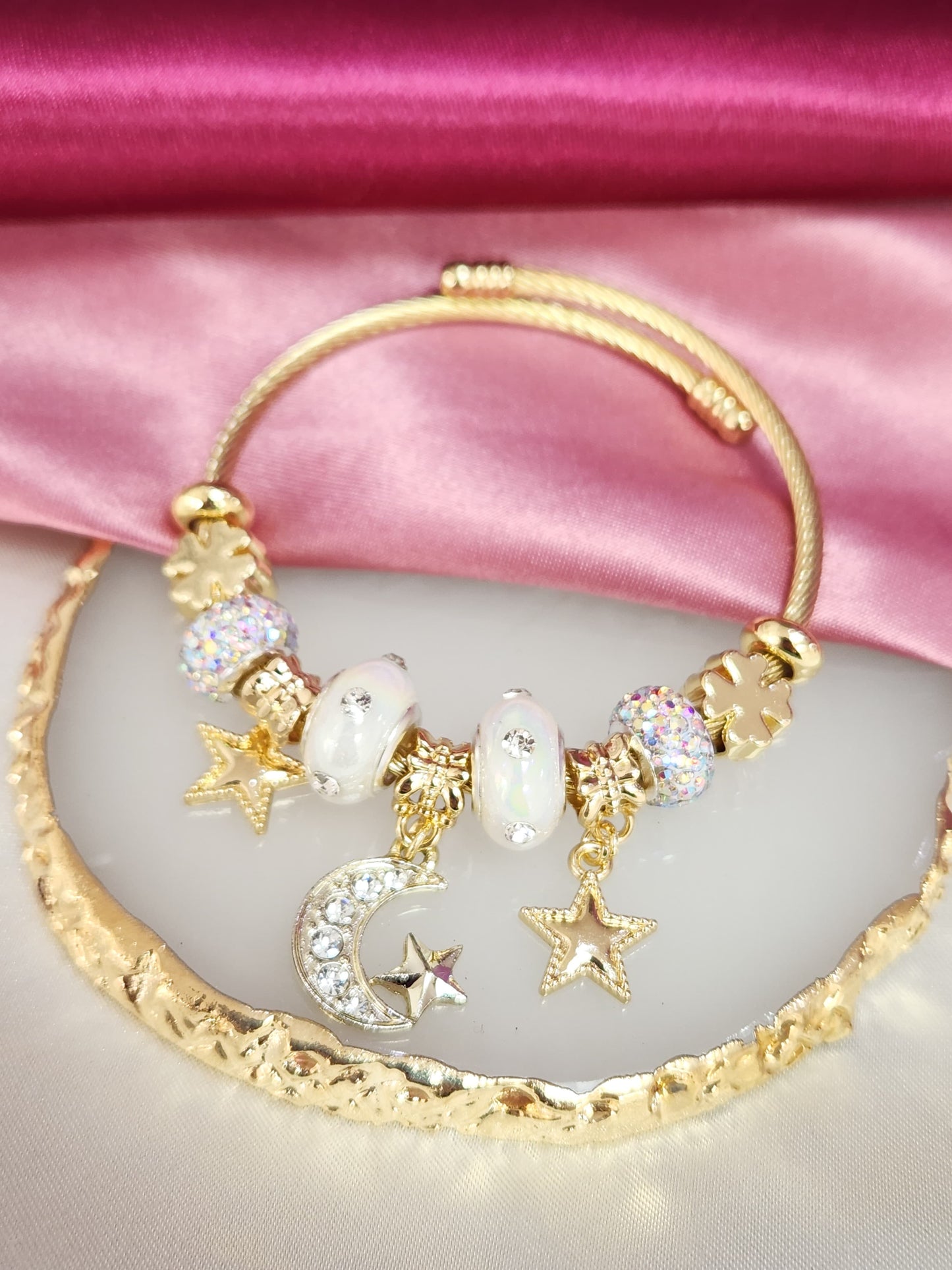 Pulsera tipo Pandora con charms luna y estrella dorada zirconia #A4