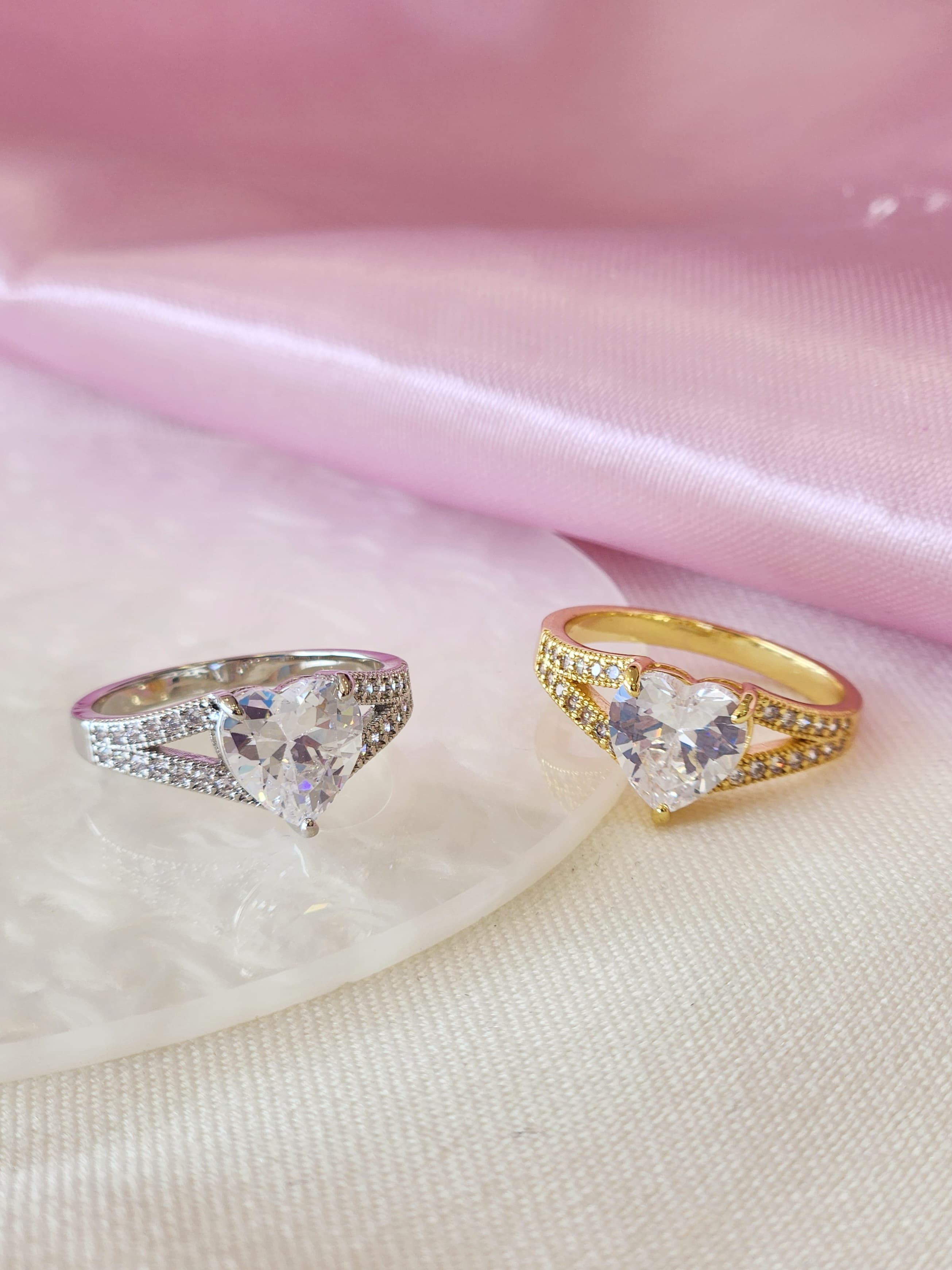 Anillo corazon fino