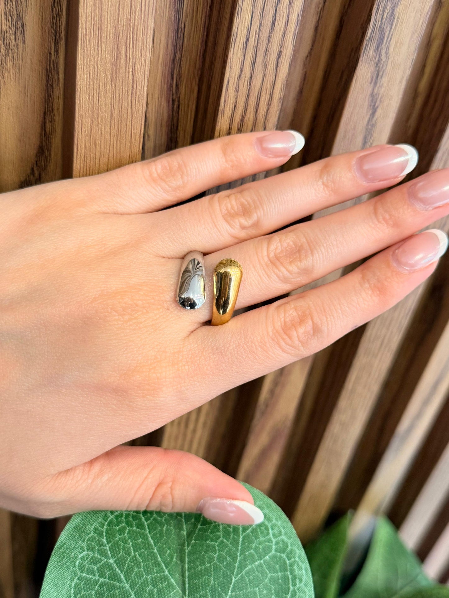 Anillo bicolor encontrados #F21