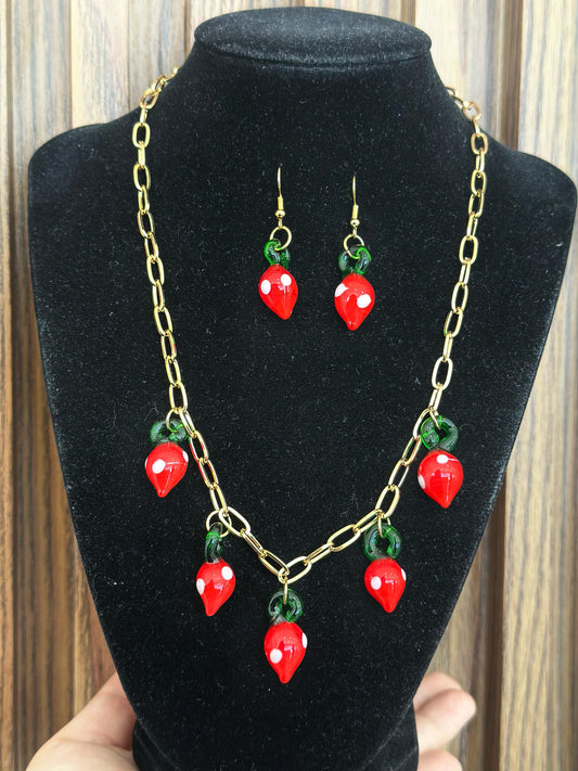 Collar y aretes fresas grandes colgantes #C201