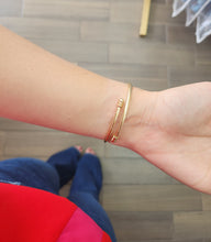 Cargar imagen en el visor de la galería, Pulsera tipo Pandora con charms dorada elefante #A24.2
