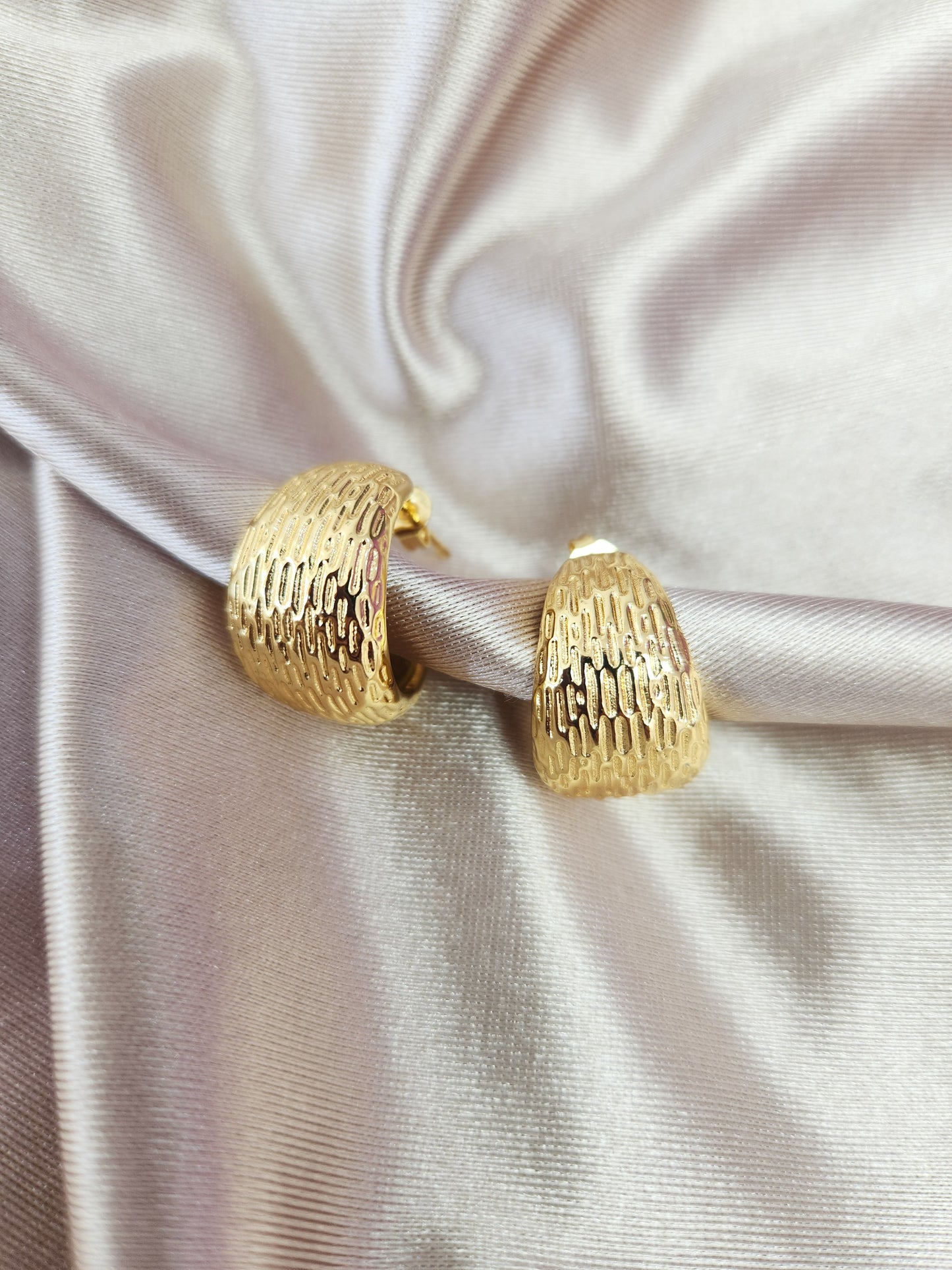 Aretes curvas lineas #C123