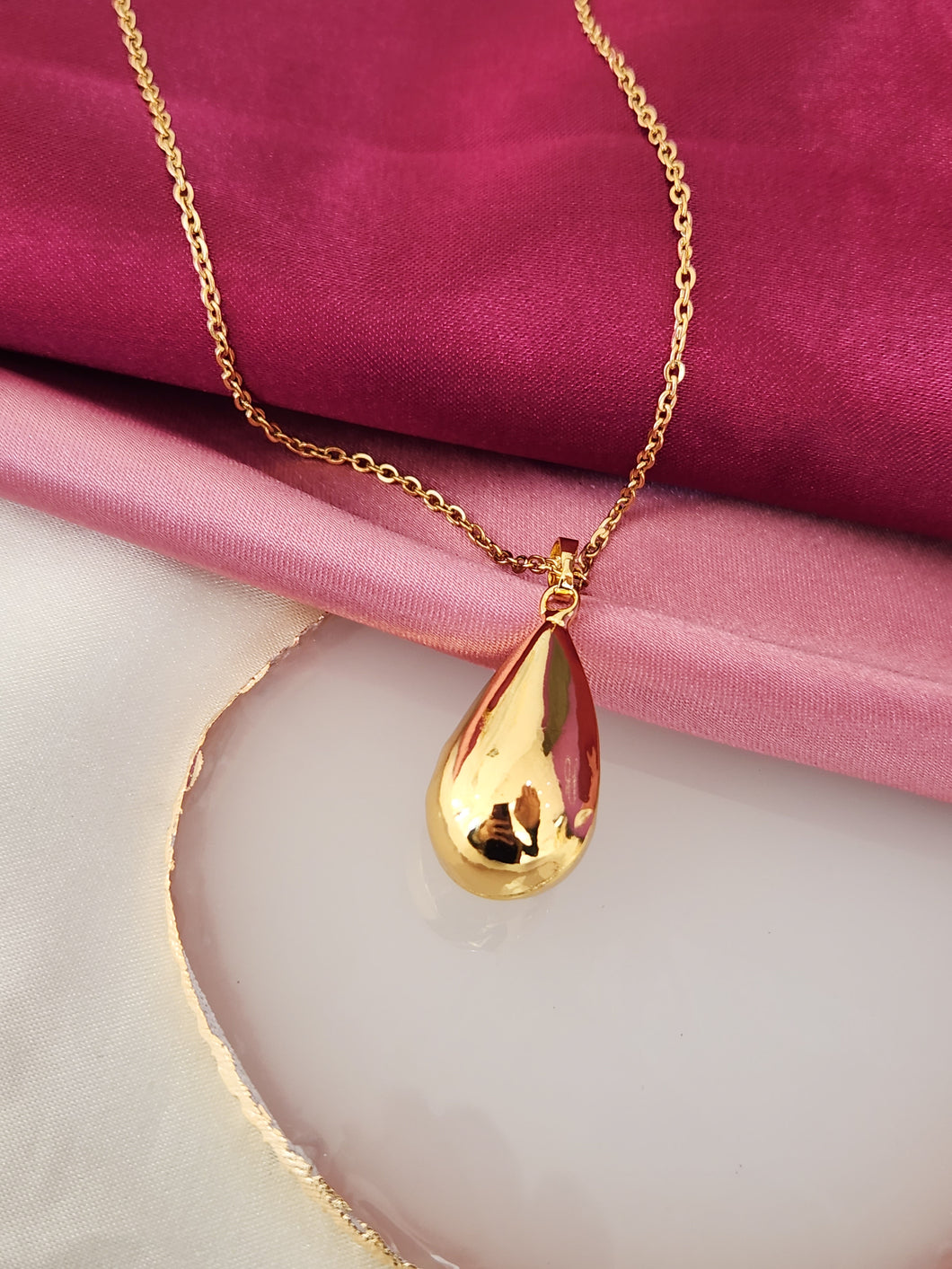 Collar Gota solido #X9