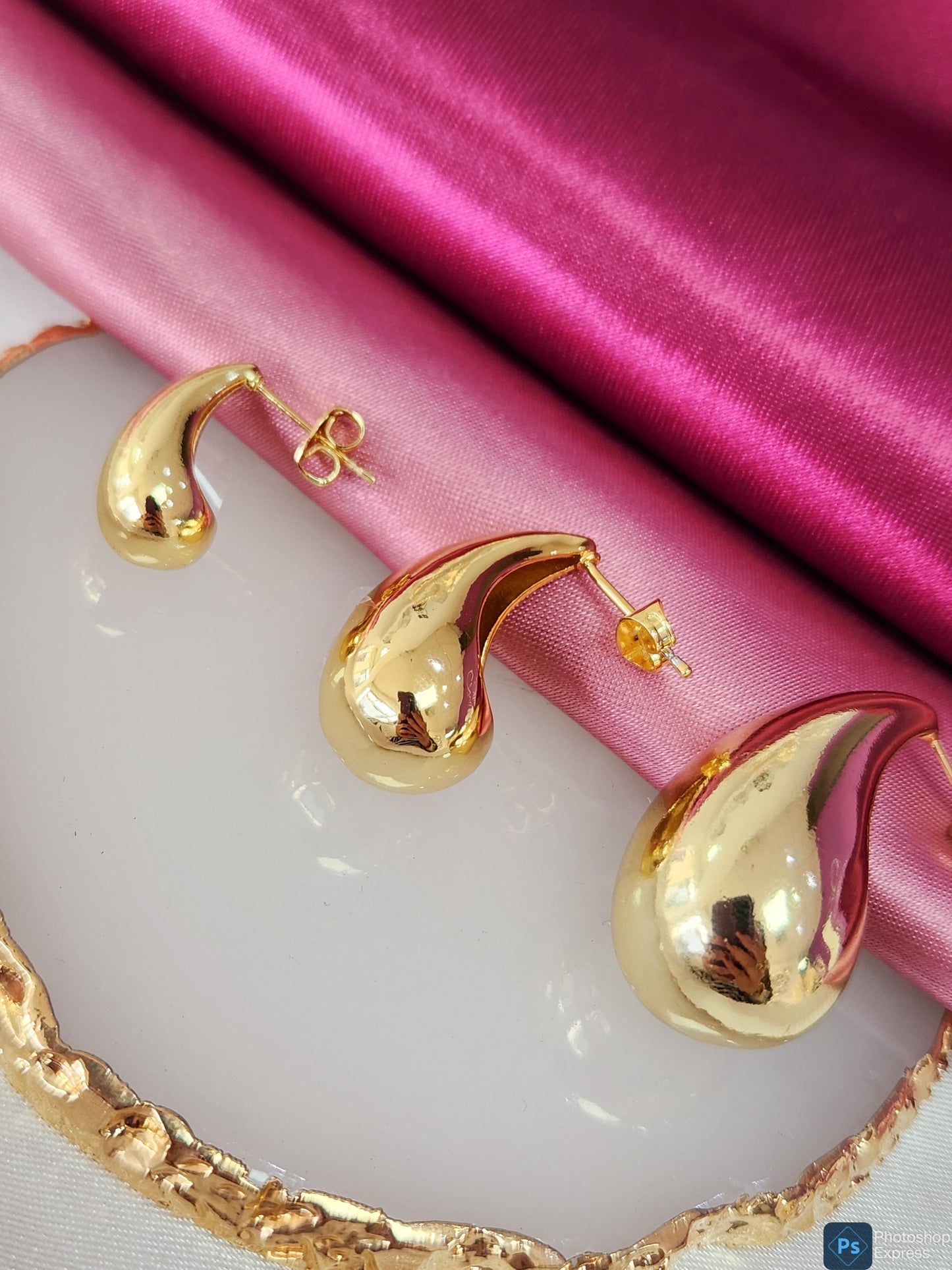Aretes gota dorados