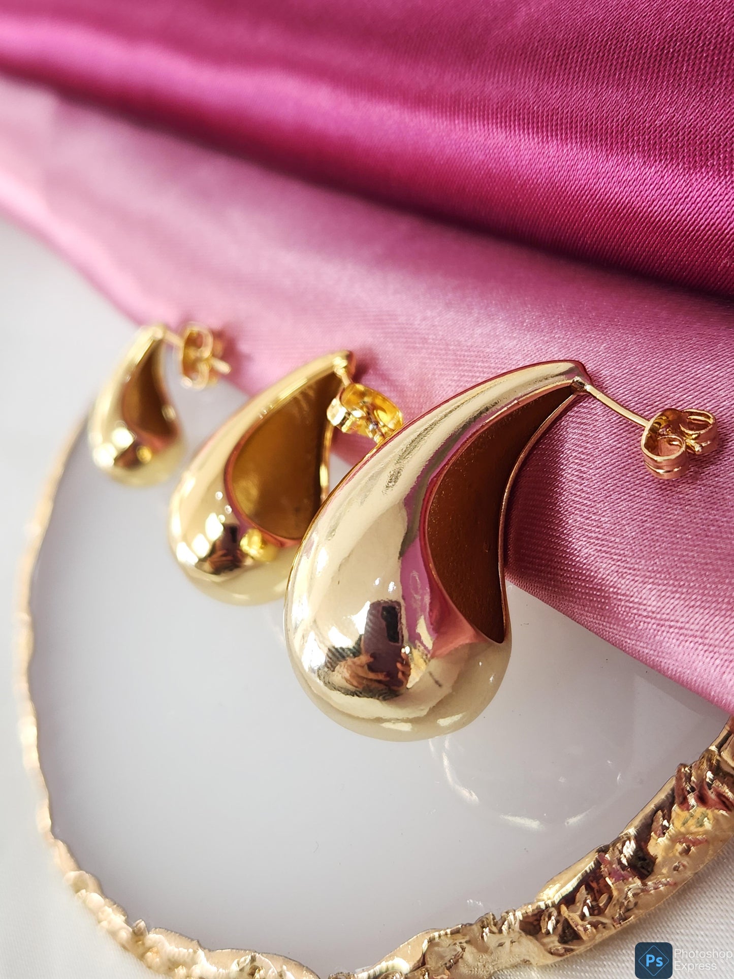 Aretes gota dorados