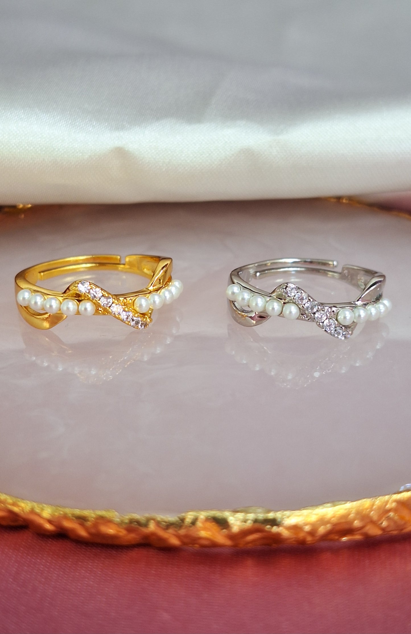 Anillo perlas zirconia entrelazado #215