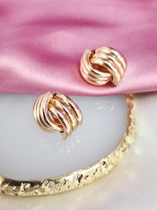 Aretes encontrados triples #000