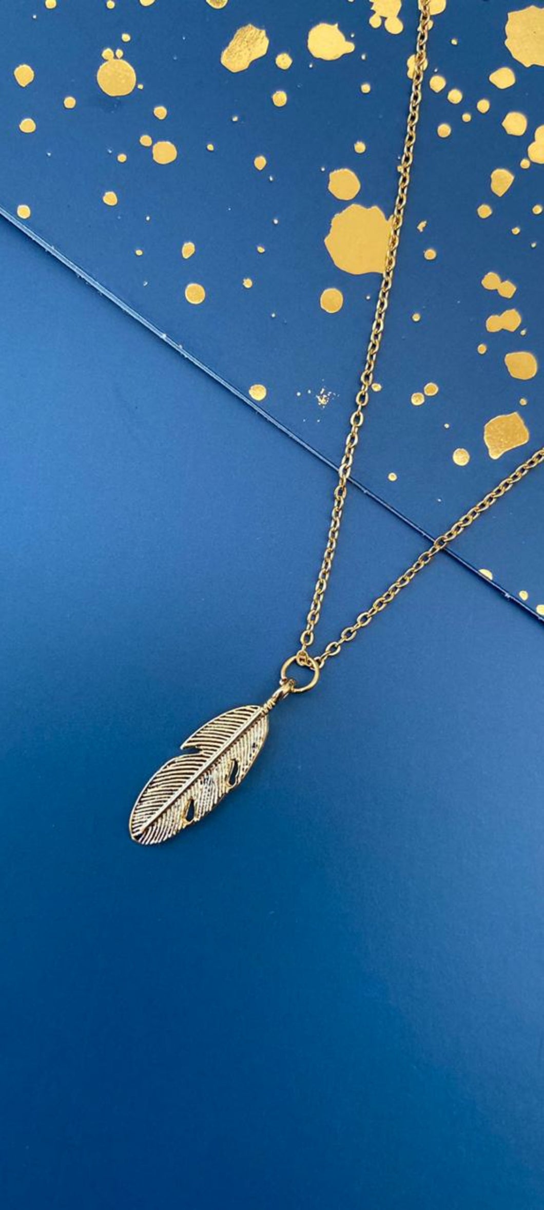 Collar hoja grande ovalada #E14