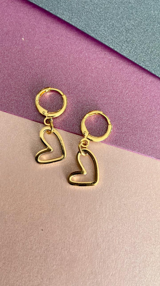 Aretes Corazon Hueco Plano #N