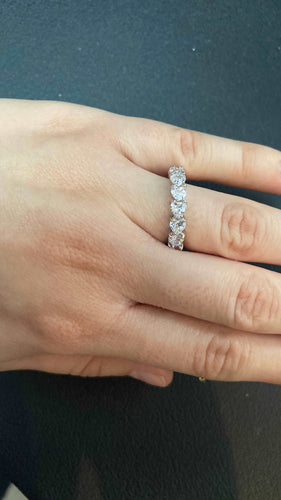Anillo #28 Plata zirconia corazones