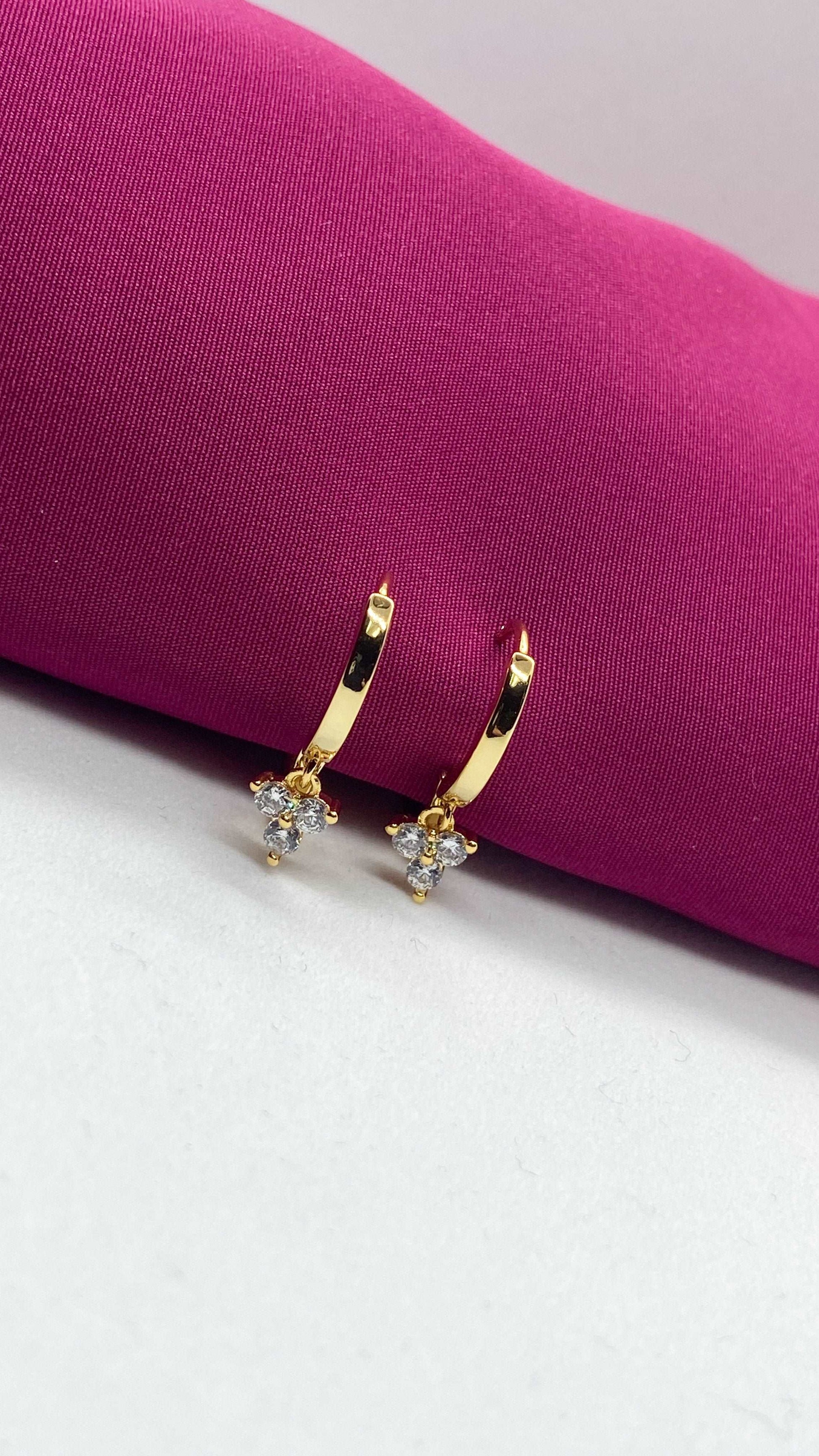 Aretes# 12 zirconia trebol cristal