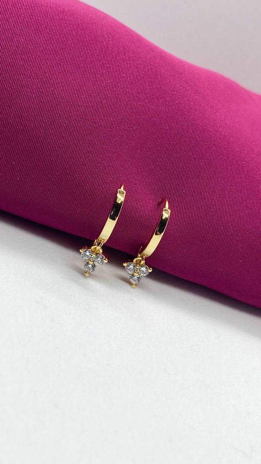 Aretes# 12 zirconia trebol cristal