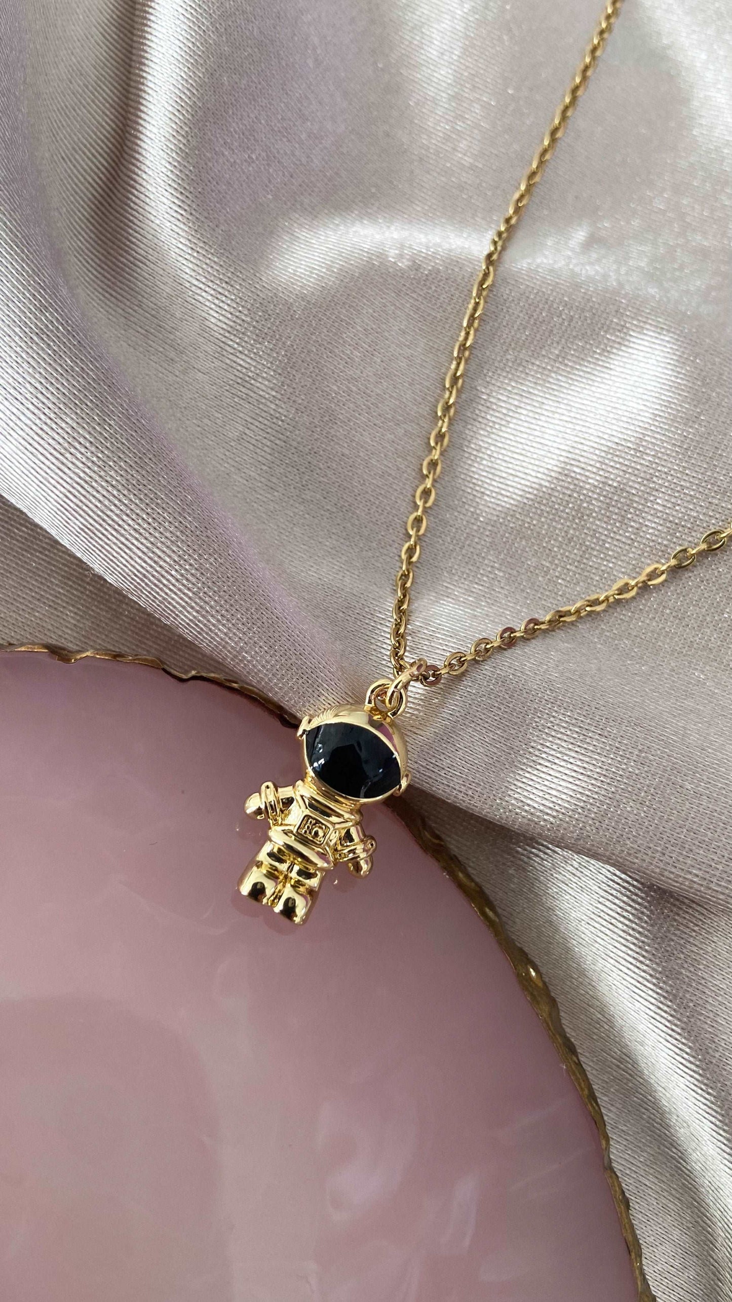 Collar astronauta