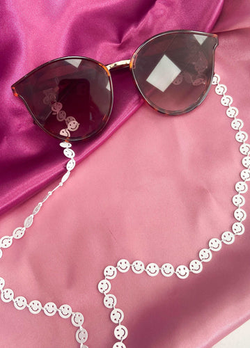Cadena para lentes/cubrebocas caritas felices blanca