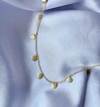 Cargar imagen en el visor de la galería, Choker conchas colgantes
