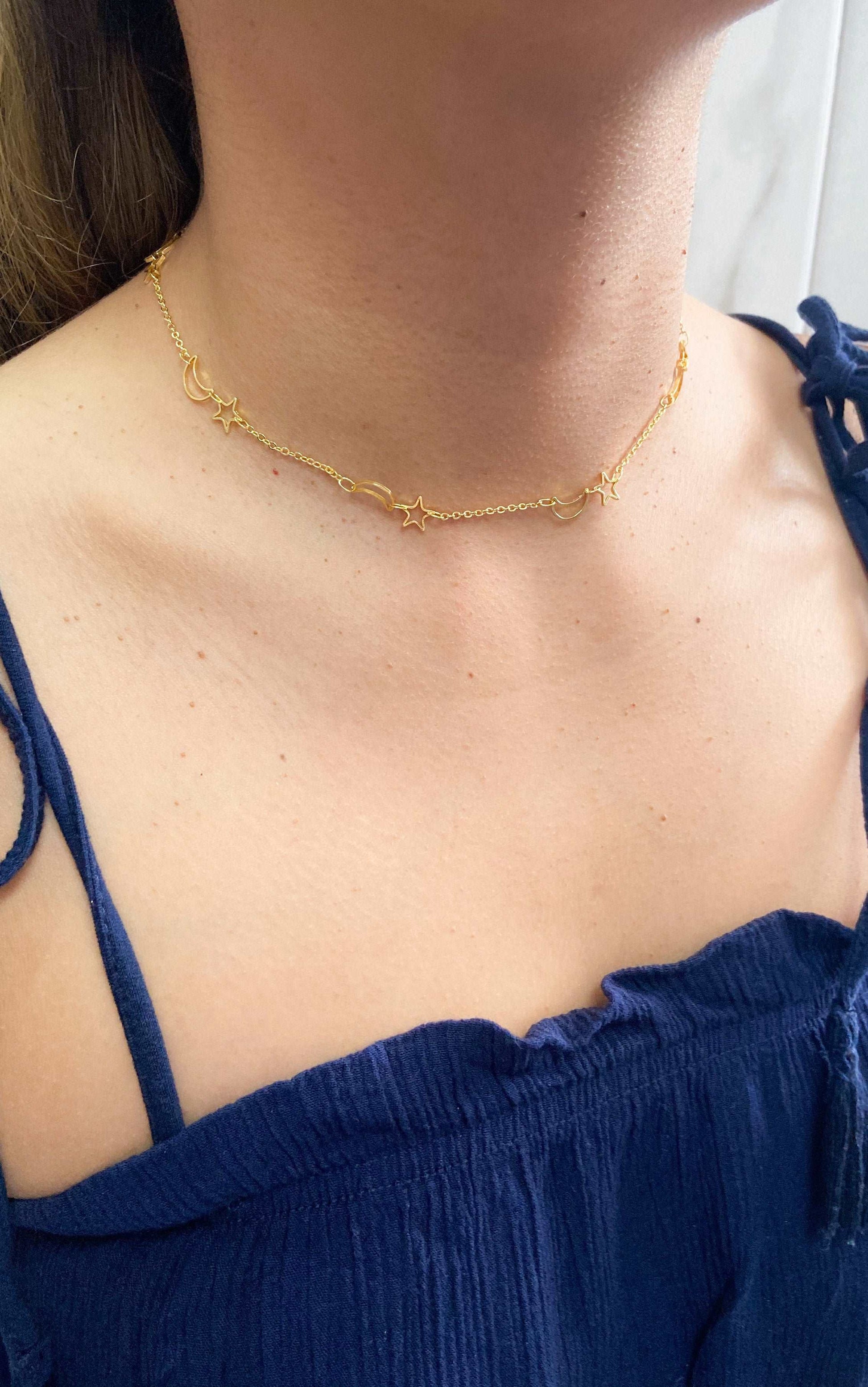 Choker Luna estrella hueca