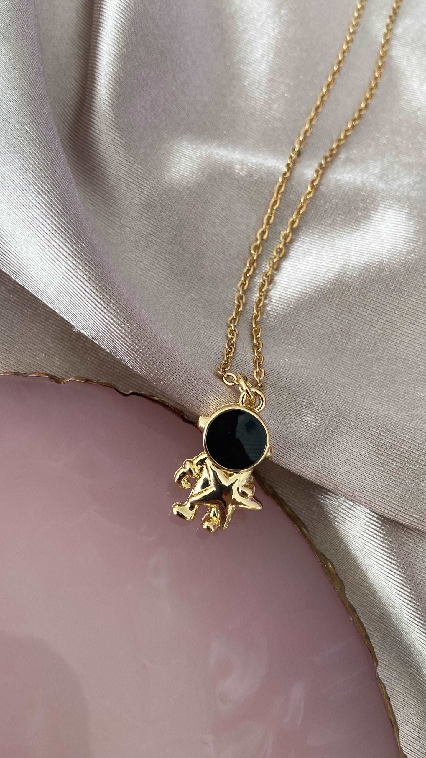 Collar astronauta