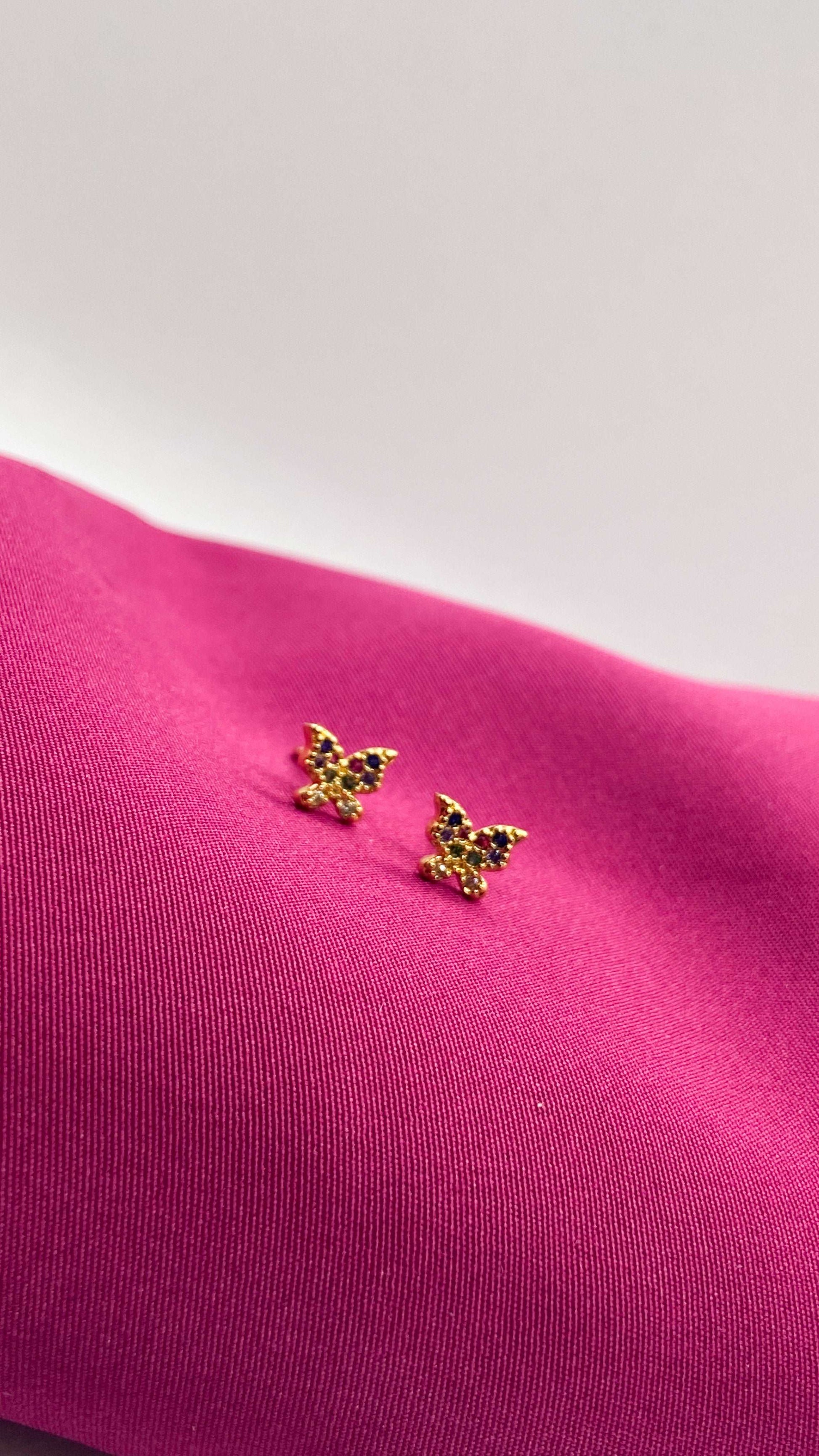 Aretes #33 mariposa Zirconia colores