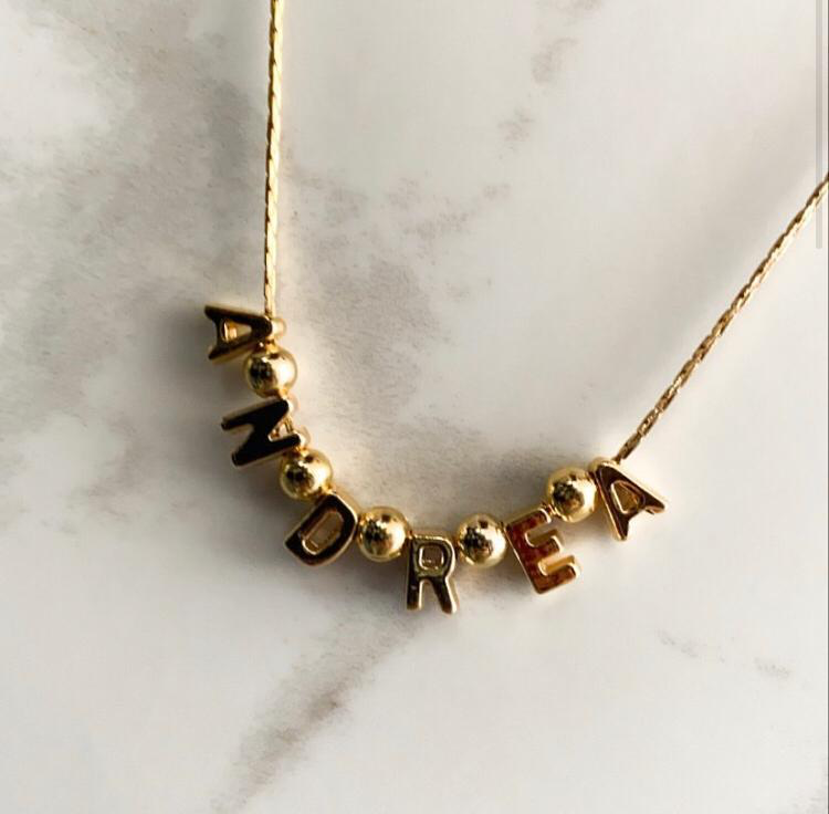 Collar Personalizado Dorado Con Separador De Bolitas letras