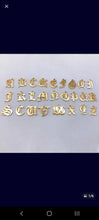 Cargar imagen en el visor de la galería, Letras goticas eslabones Plata 45cm
