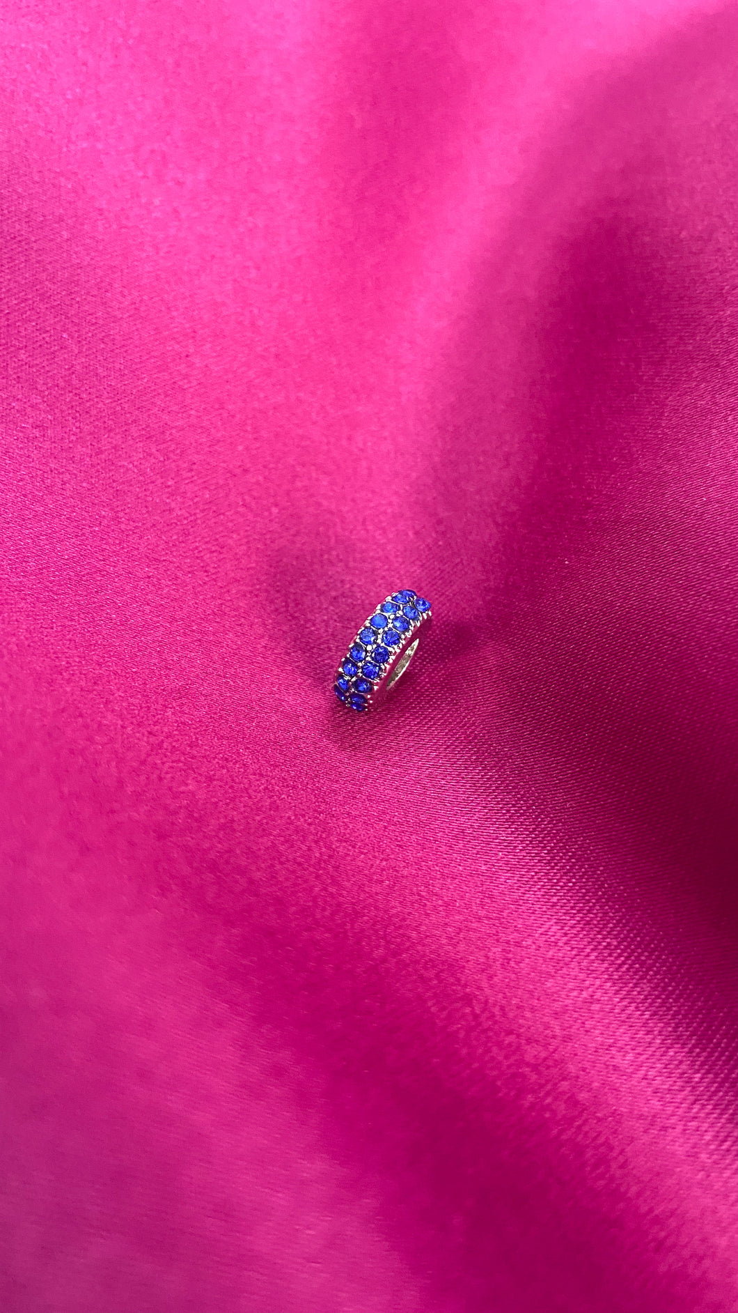 Dije para pulsera #61 cristales redondos azul